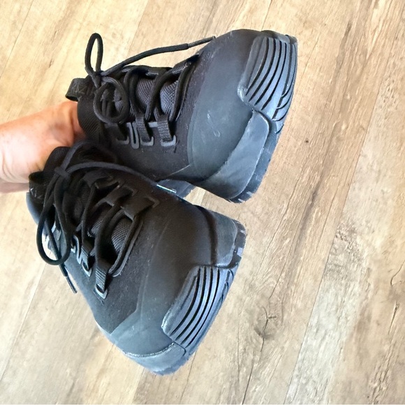 Kizik Wasatch Sneakers | Blackout - Picture 6 of 10